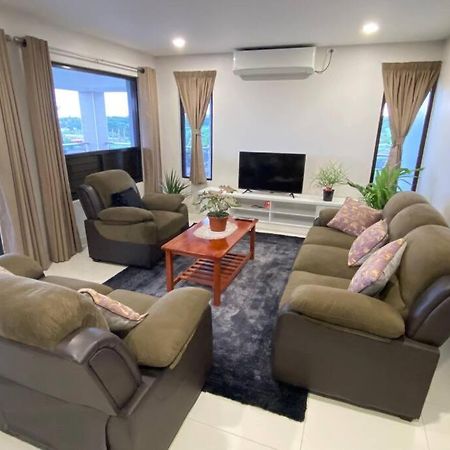 Lovely 4-Bedroom Holiday Home With Free Parking. Lautoka Ngoại thất bức ảnh