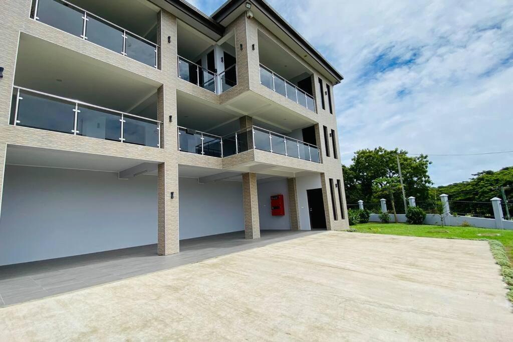 Lovely 4-Bedroom Holiday Home With Free Parking. Lautoka Ngoại thất bức ảnh